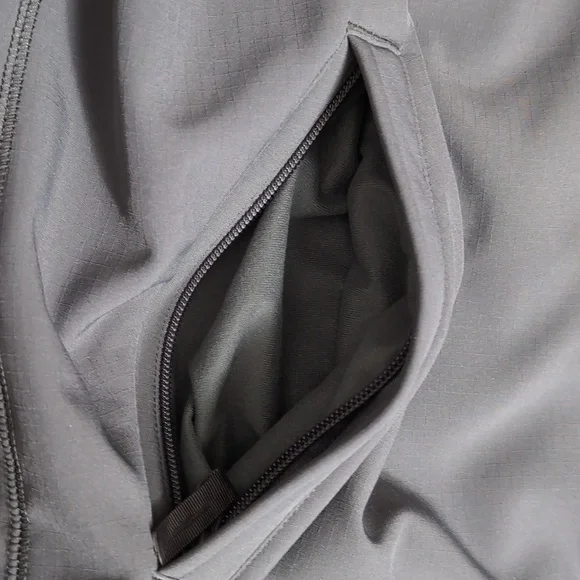 L.L. Bean Windproof Soft Shell Jacket Size Large In Alloy Gray Fleece Lined - Picture 10 of 13